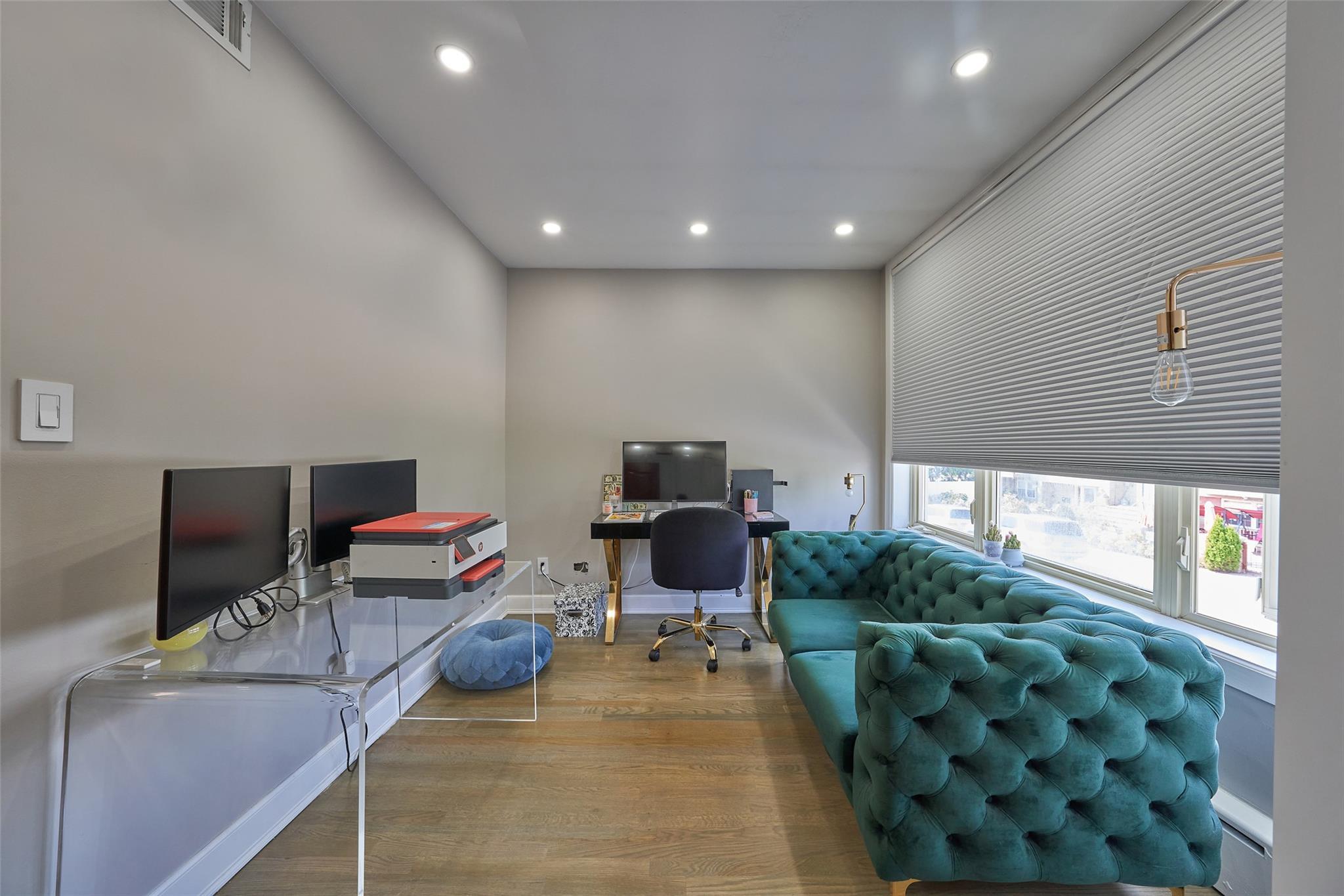 Single Family Dean  Bronx, NY 10465, MLS-847359-12