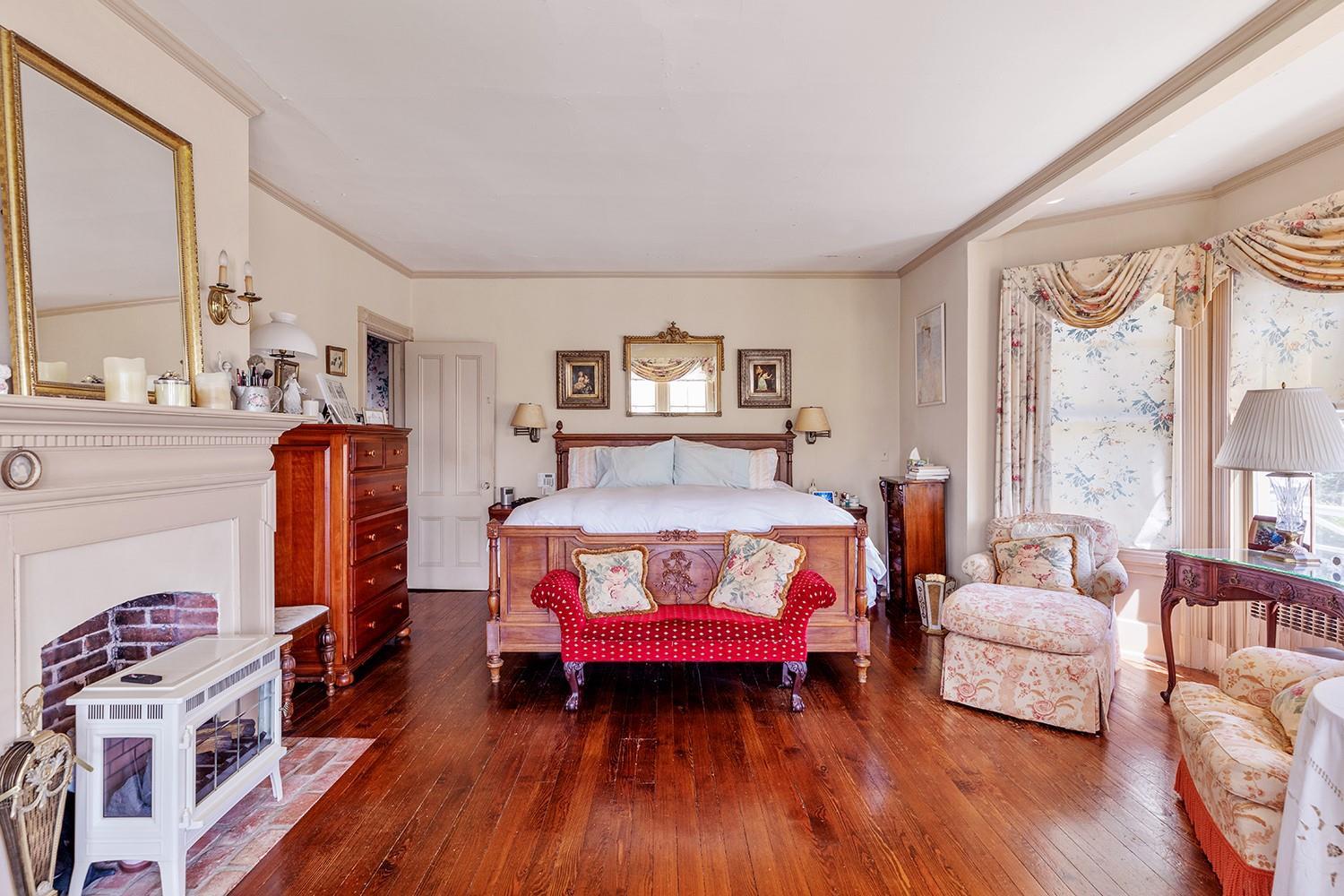 Single Family Penataquit  Suffolk County, NY 11706, MLS-847363-23