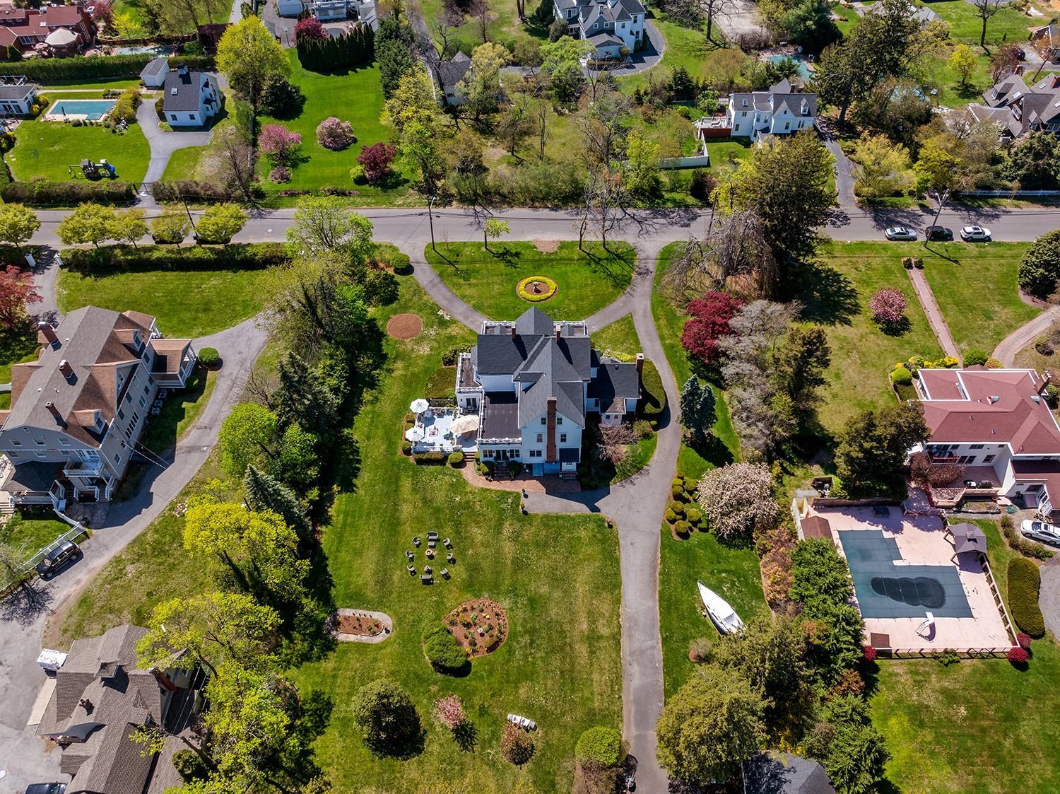 Single Family Penataquit  Suffolk County, NY 11706, MLS-847363-44