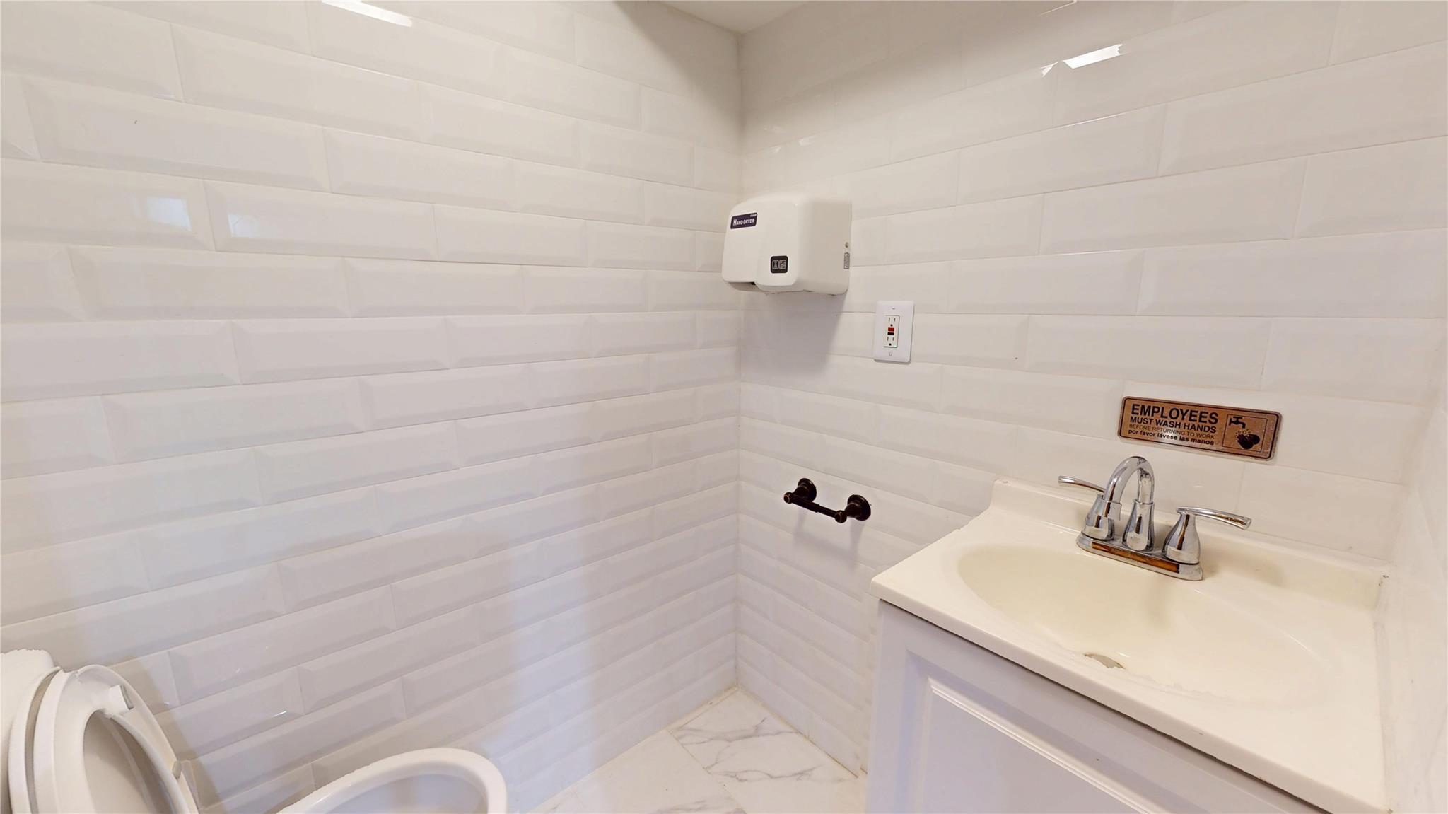 Single Family Rockaway Blvd  Queens, NY 11420, MLS-847364-26