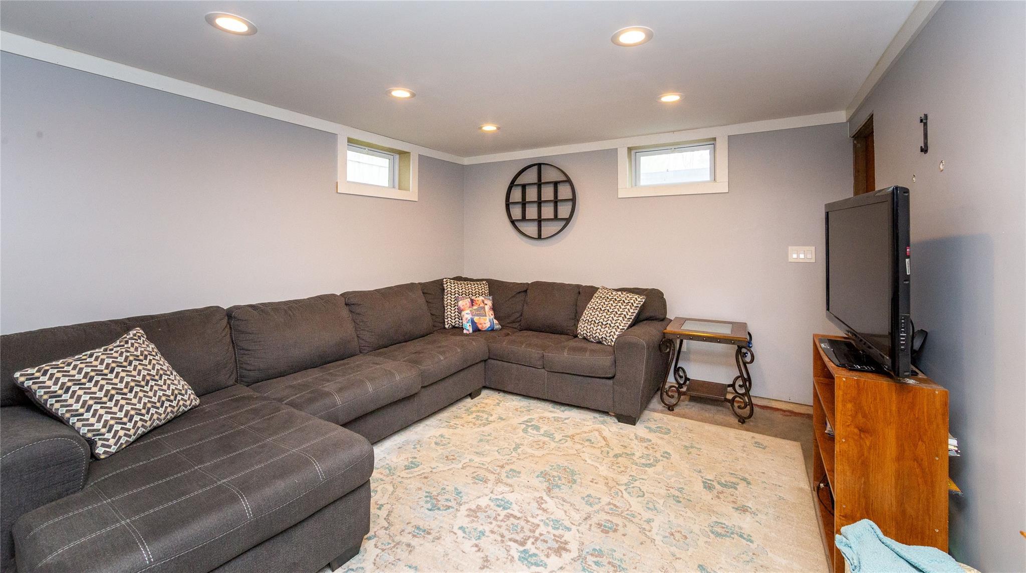 Single Family Hillside  Dutchess County, NY 12594, MLS-847366-27