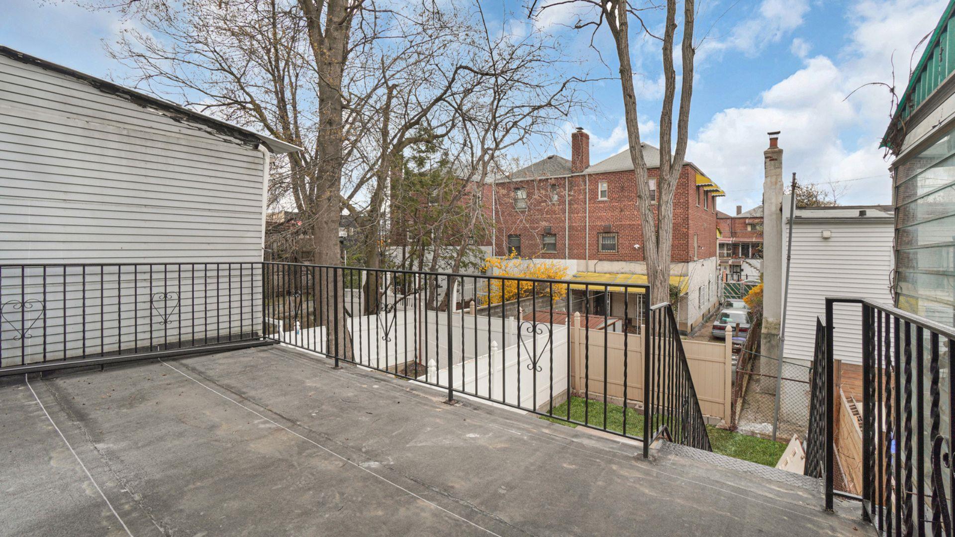 Single Family Kingsland  Bronx, NY 10469, MLS-847373-24