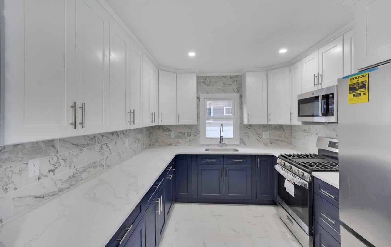 Single Family Valley Stream  Nassau County, NY 11580, MLS-847380-10