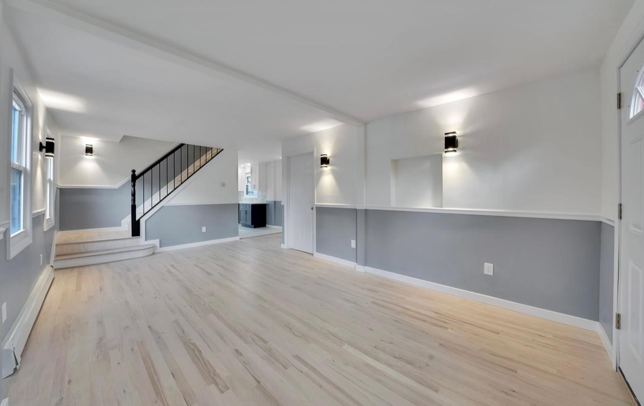 Single Family Valley Stream  Nassau County, NY 11580, MLS-847380-5