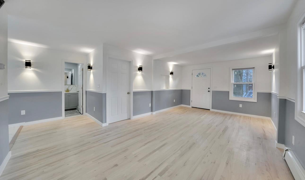 Single Family Valley Stream  Nassau County, NY 11580, MLS-847380-7