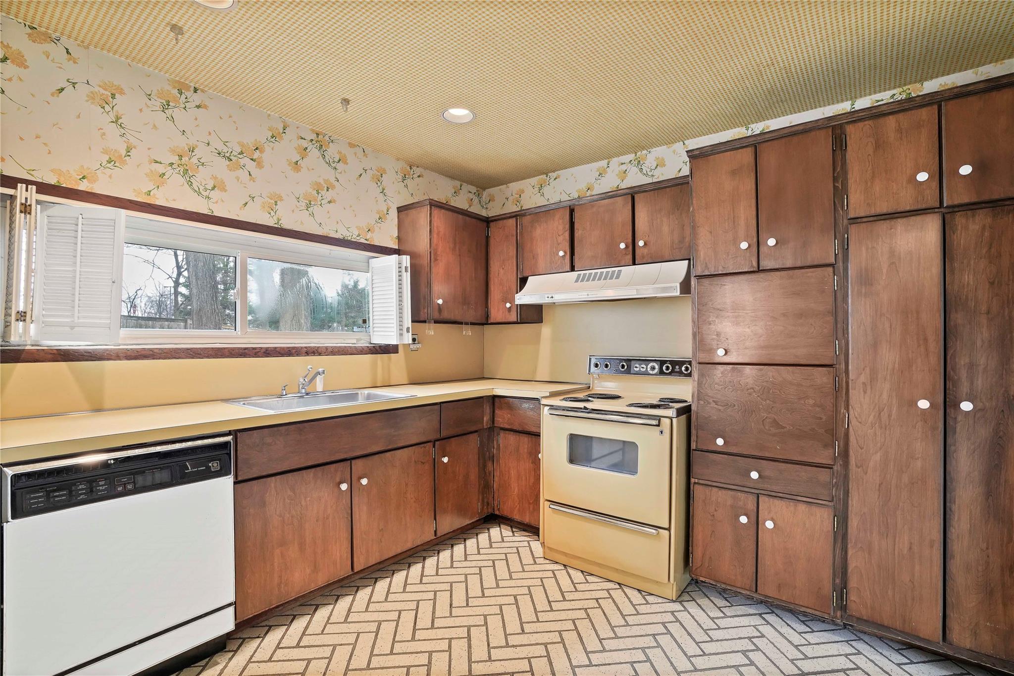 Single Family Arden  Westchester County, NY 10530, MLS-847394-14