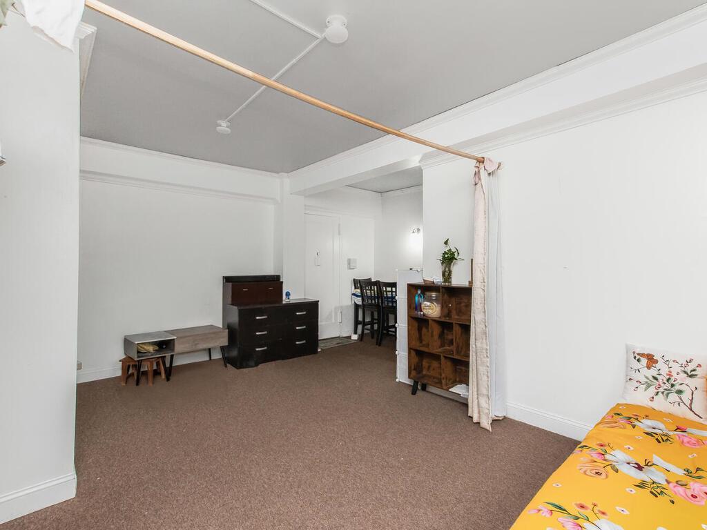 Condo Metropolitan  Bronx, NY 10462, MLS-847395-2