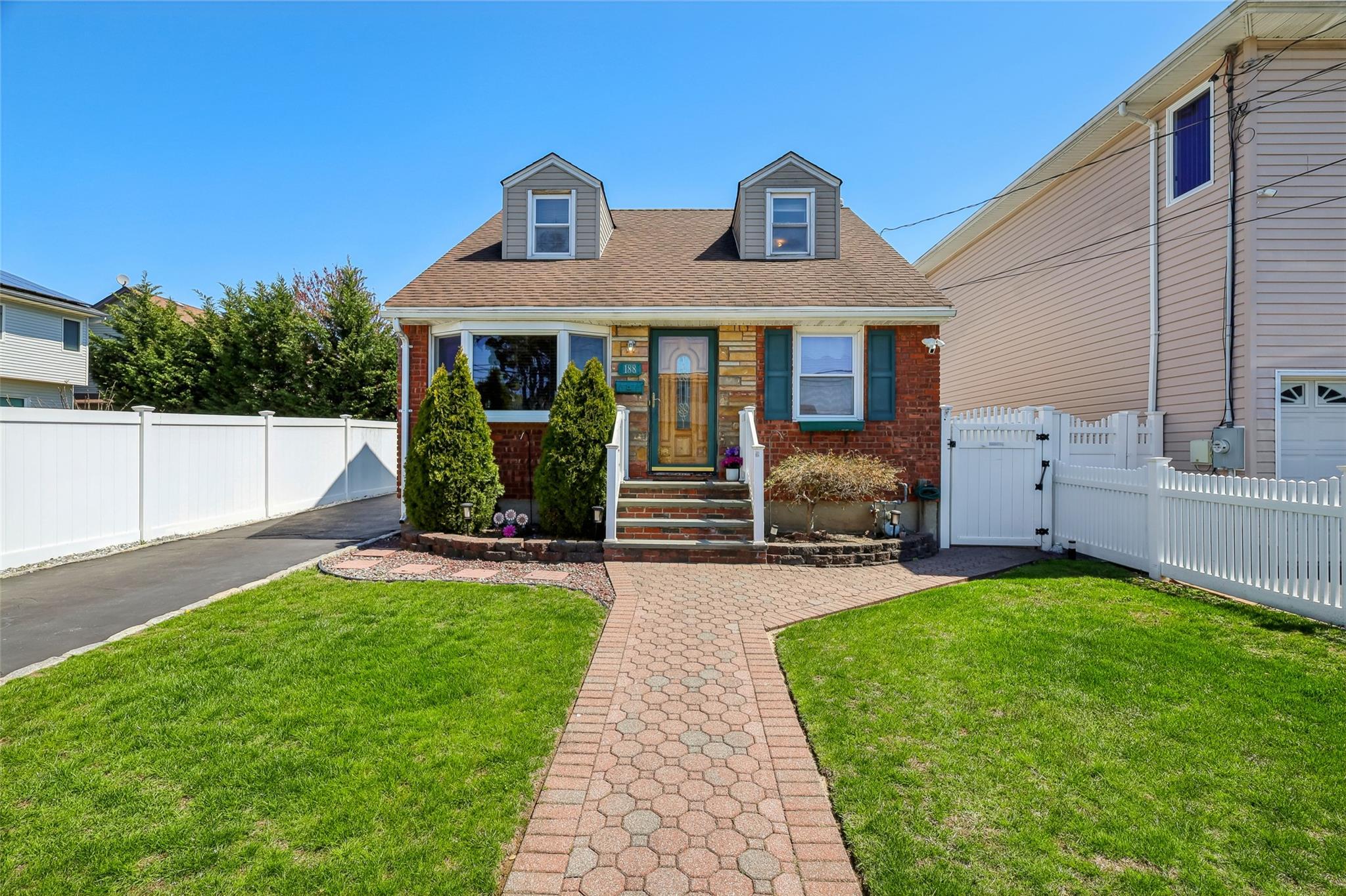 Single Family 3rd  Nassau County, NY 11714, MLS-847397-2
