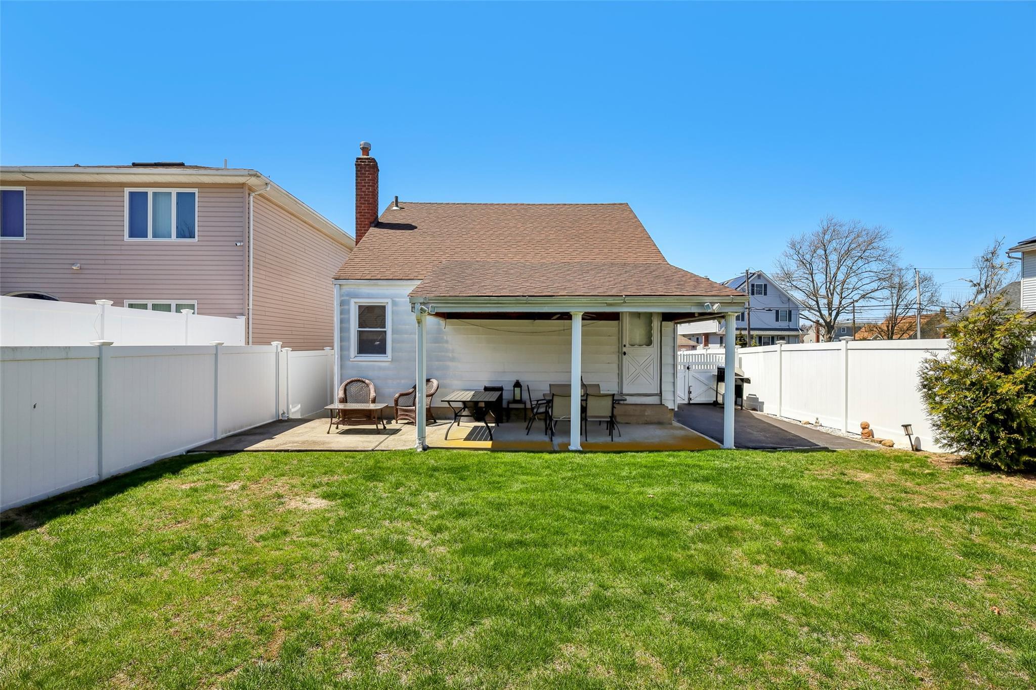 Single Family 3rd  Nassau County, NY 11714, MLS-847397-36