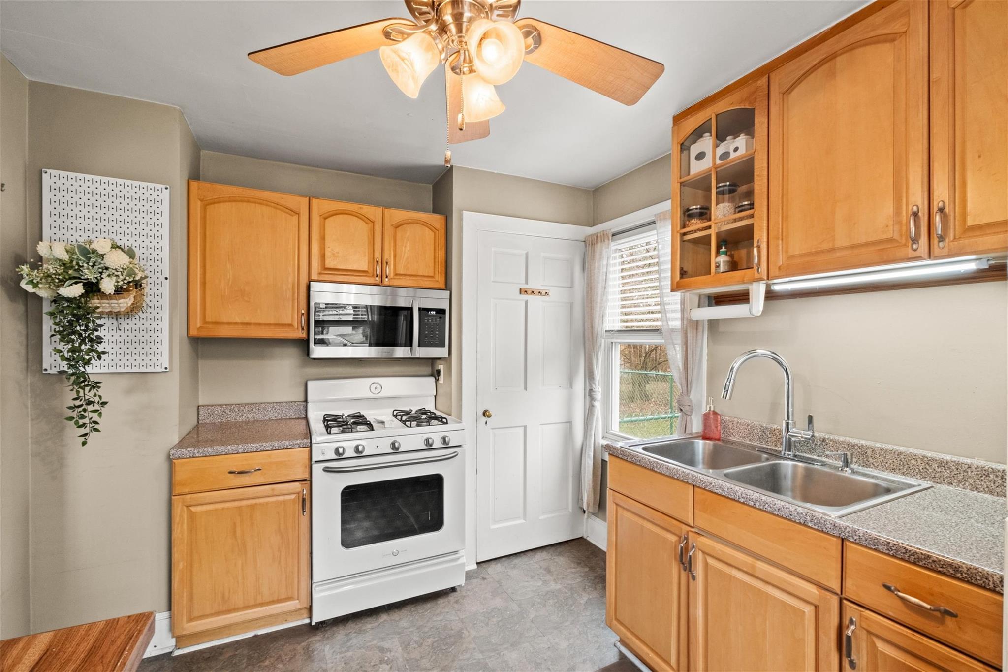 Single Family Hayes  Ulster County, NY 12401, MLS-847398-10