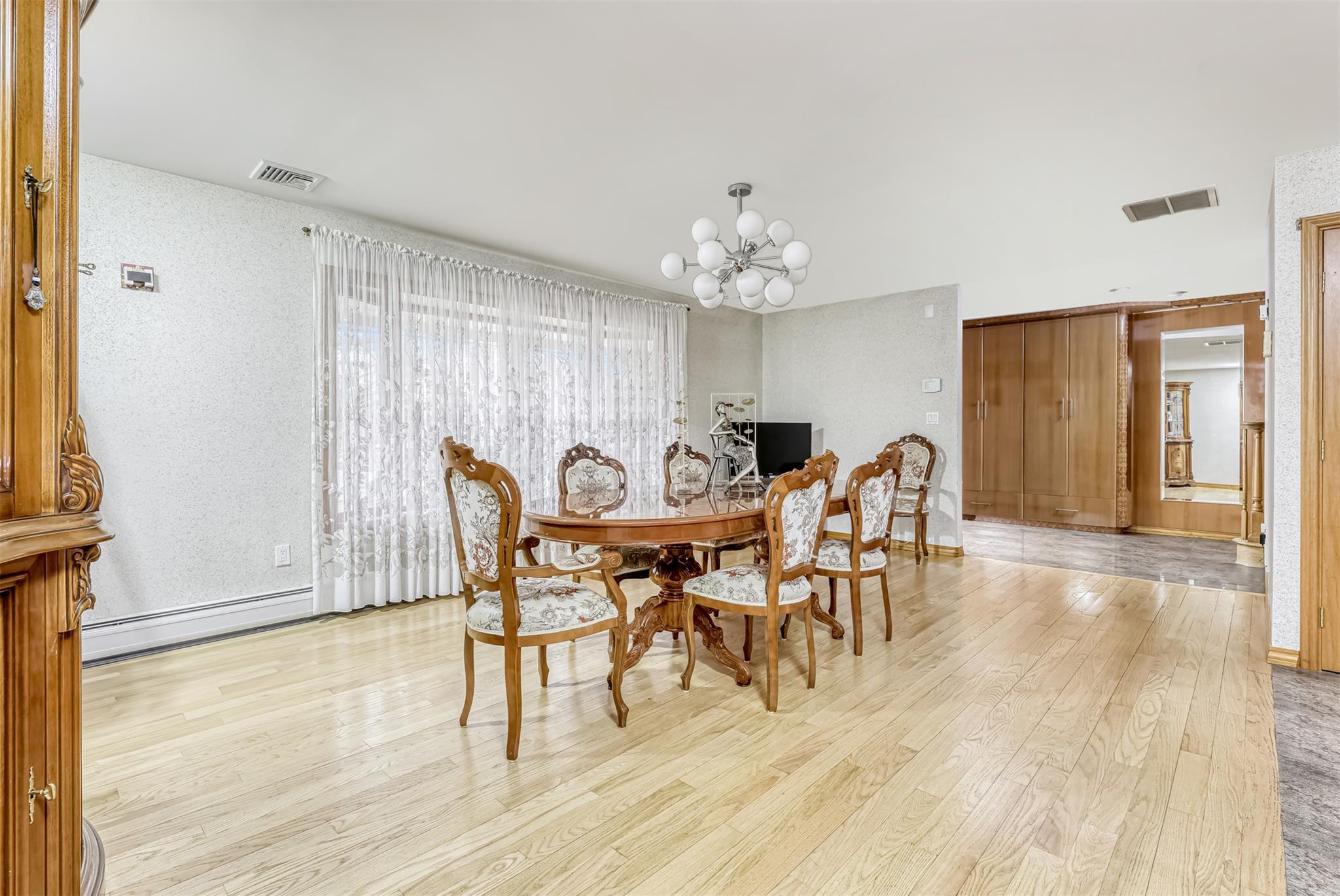 Single Family Reeder  Rockland County, NY 10901, MLS-847403-11