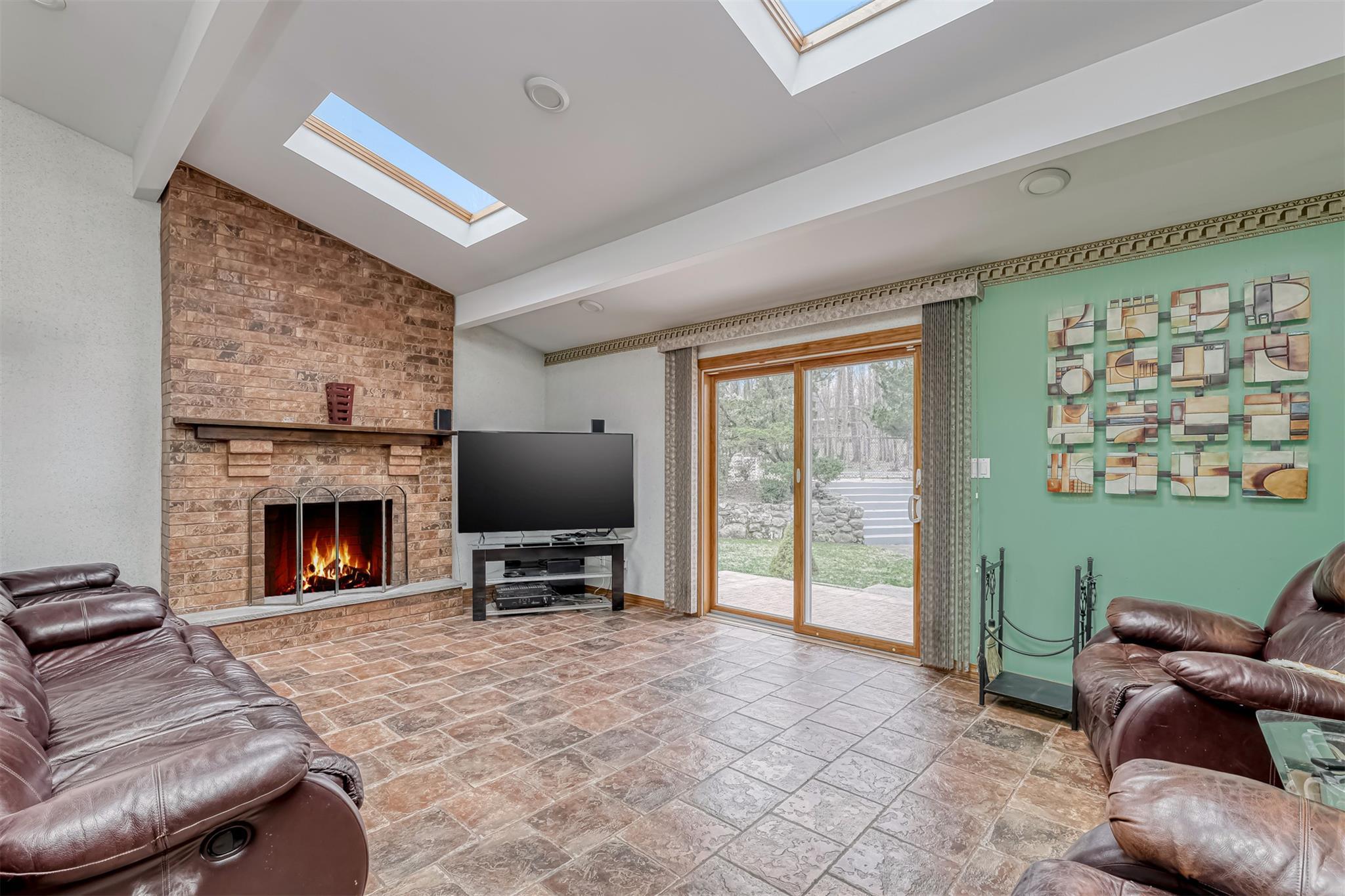 Single Family Reeder  Rockland County, NY 10901, MLS-847403-15