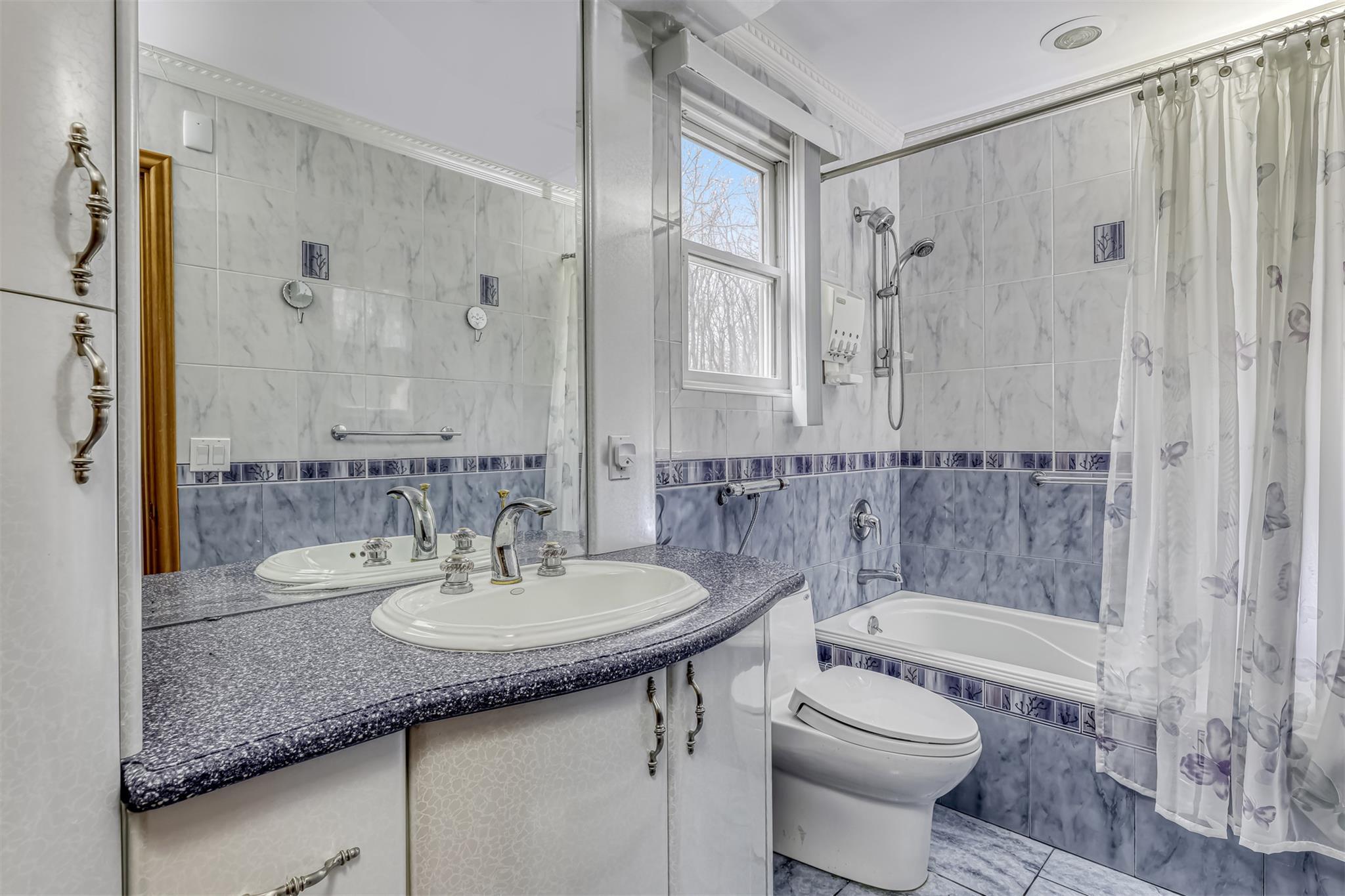 Single Family Reeder  Rockland County, NY 10901, MLS-847403-21