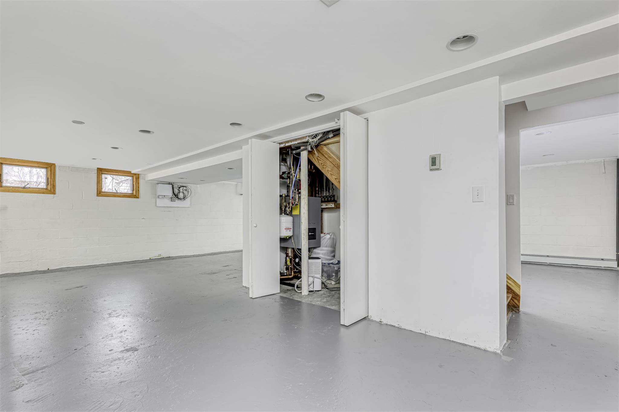 Single Family Reeder  Rockland County, NY 10901, MLS-847403-22