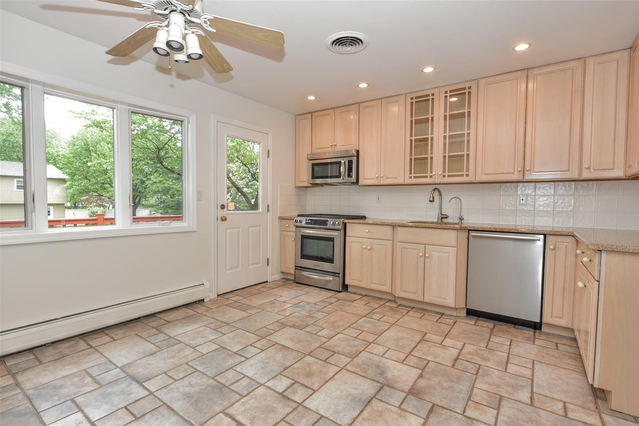 Single Family Crownlyn  Rockland County, NY 10954, MLS-847409-12