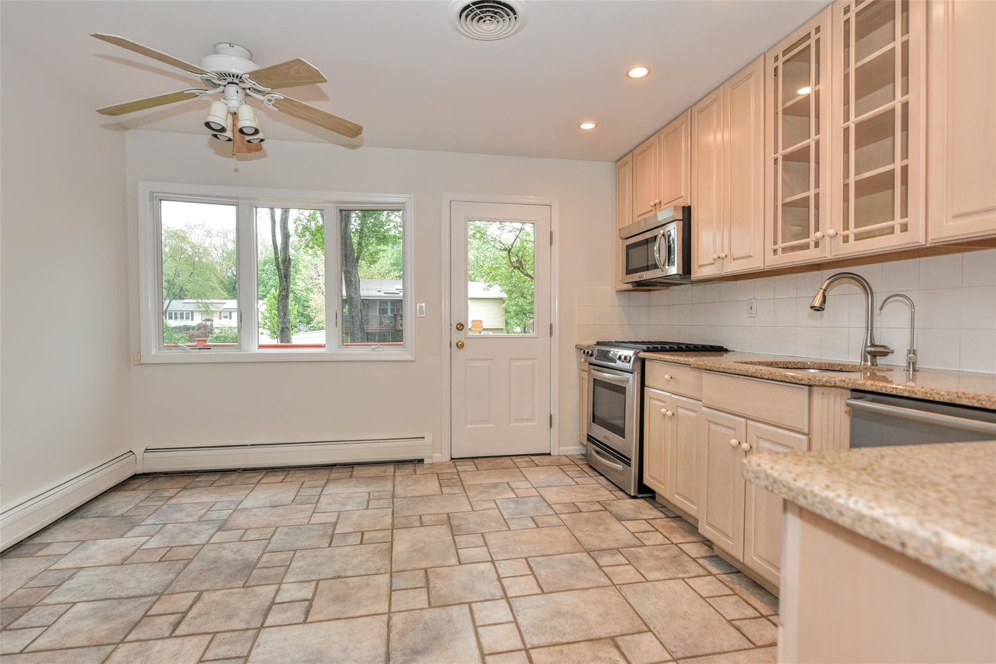 Single Family Crownlyn  Rockland County, NY 10954, MLS-847409-15