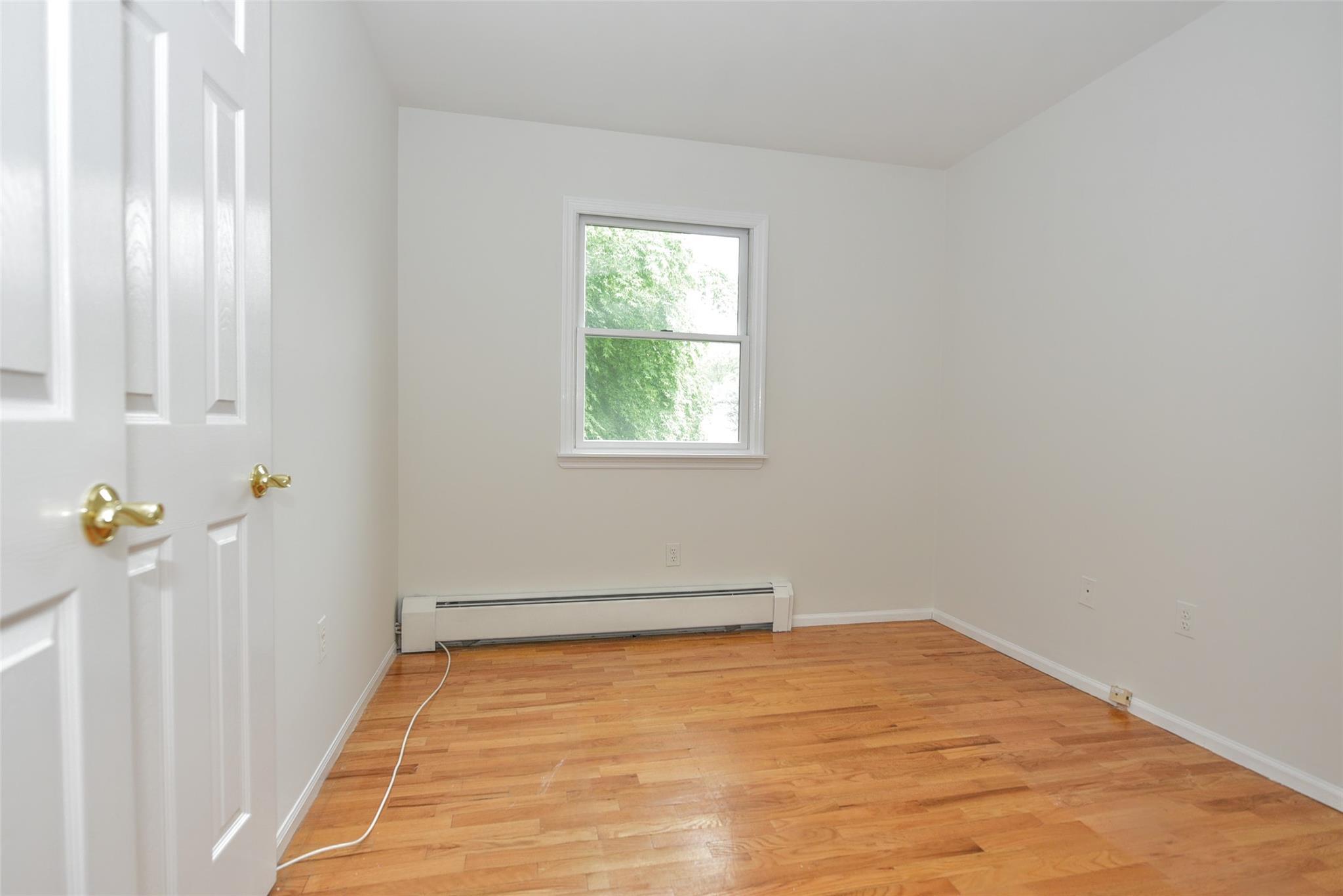 Single Family Crownlyn  Rockland County, NY 10954, MLS-847409-21