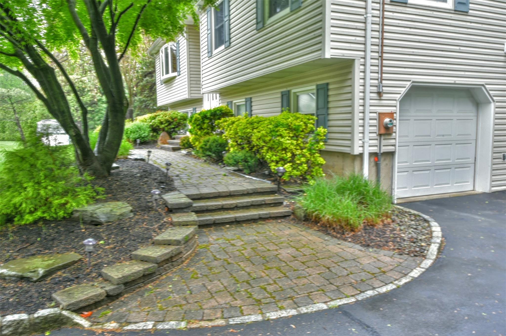 Single Family Crownlyn  Rockland County, NY 10954, MLS-847409-5
