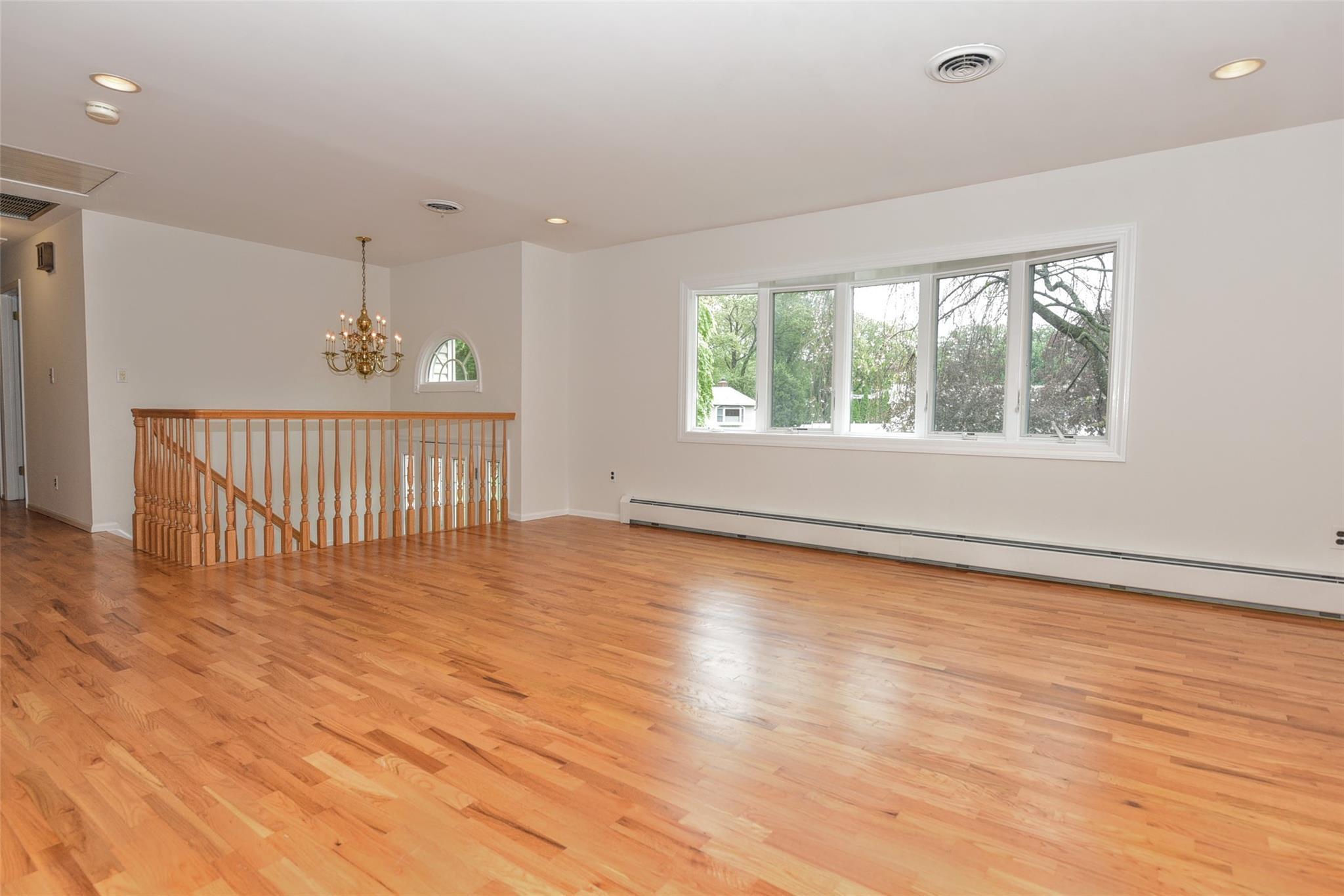 Single Family Crownlyn  Rockland County, NY 10954, MLS-847409-9