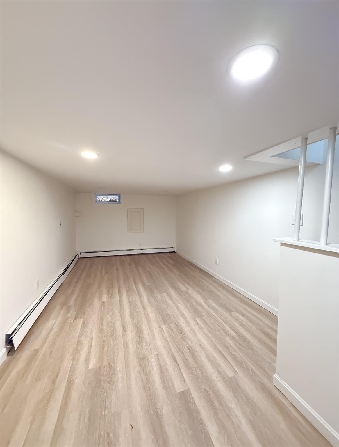 Single Family Oak  Suffolk County, NY 11780, MLS-847425-21