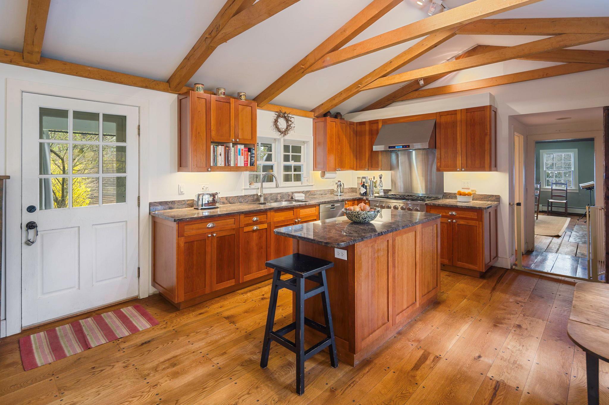 Single Family Main  Westchester County, NY 10590, MLS-847437-10