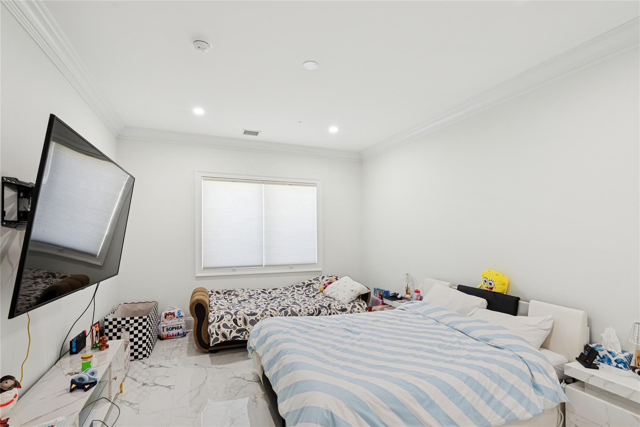 Single Family Oakleigh  Nassau County, NY 11581, MLS-847441-15