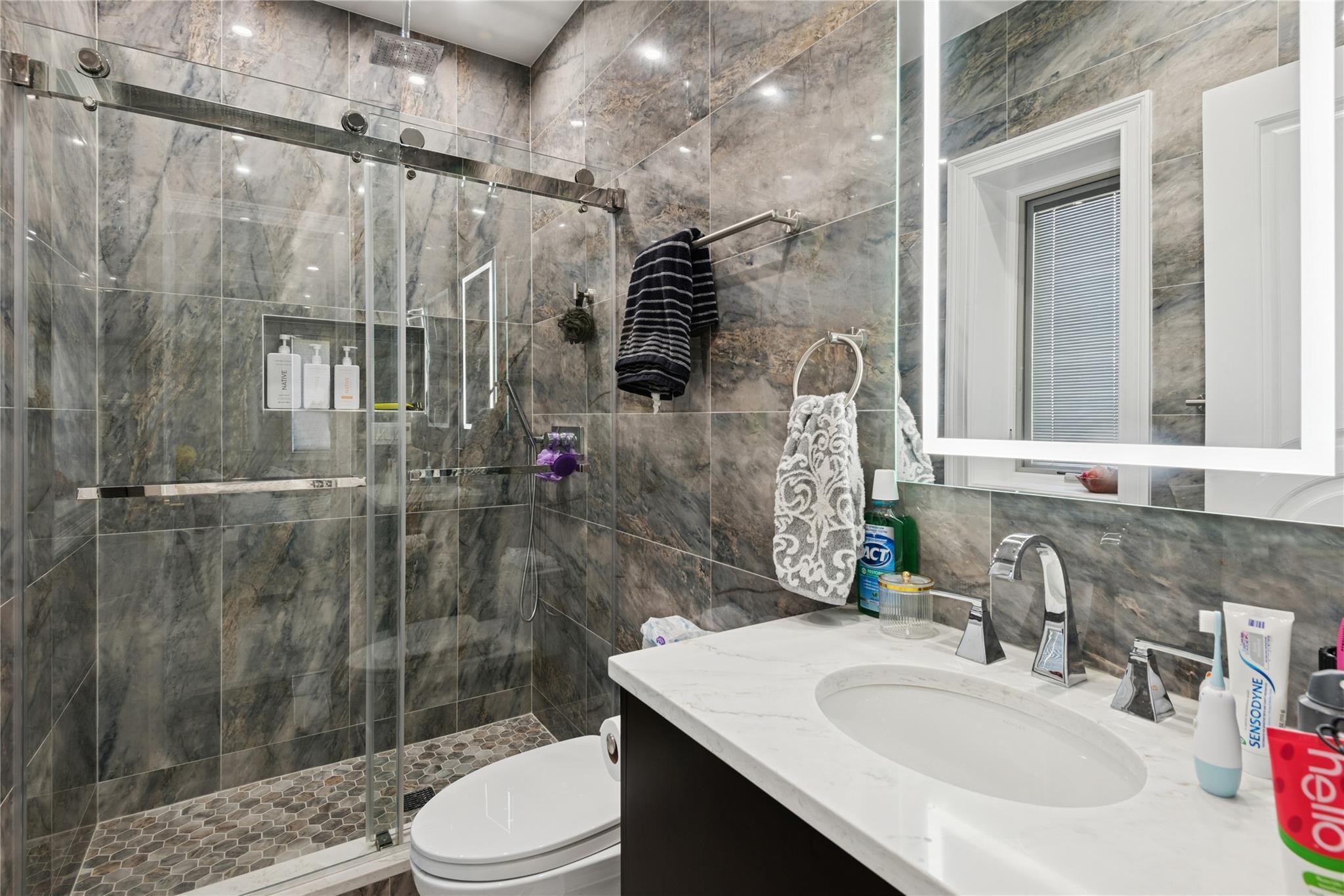 Single Family Oakleigh  Nassau County, NY 11581, MLS-847441-16