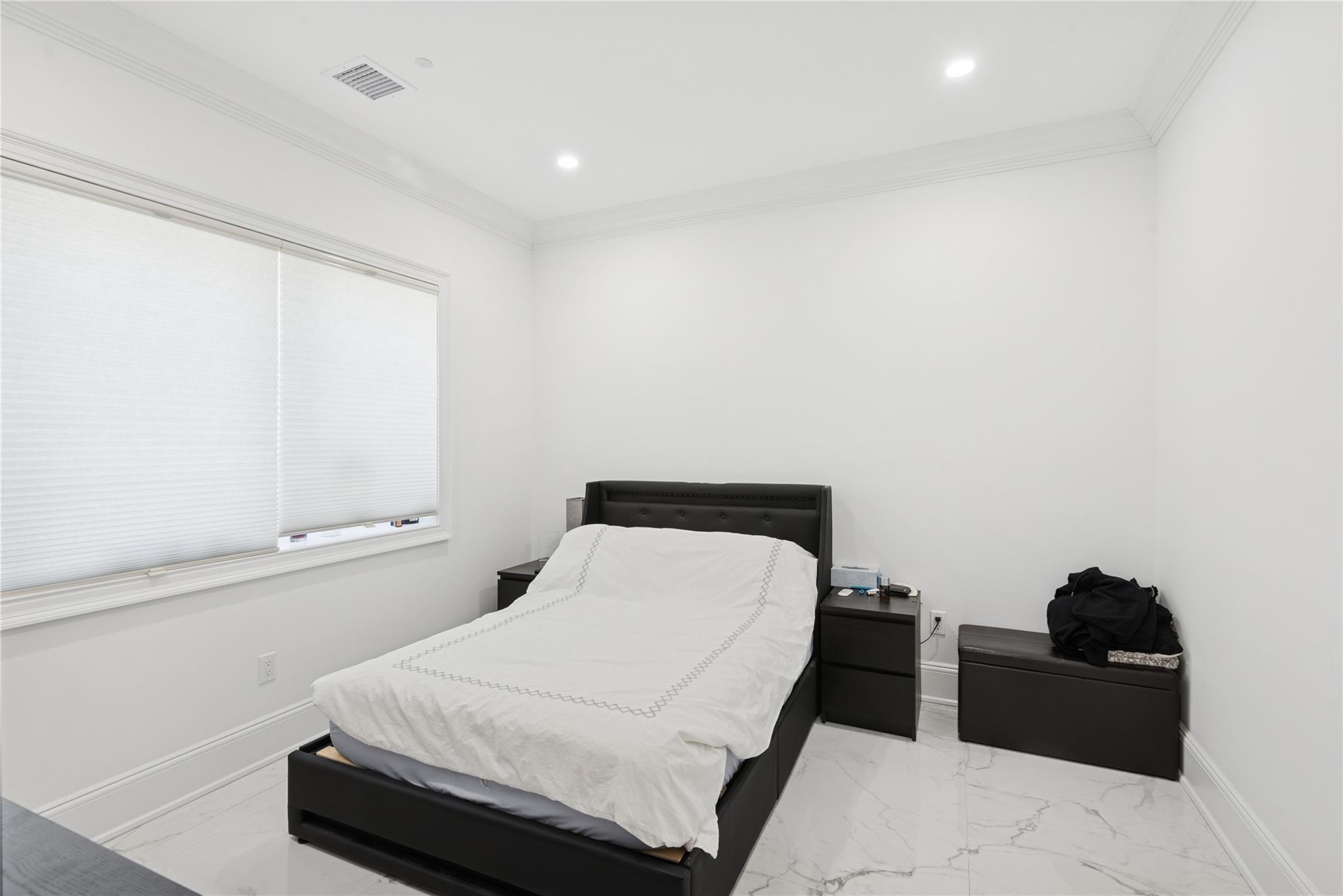 Single Family Oakleigh  Nassau County, NY 11581, MLS-847441-19