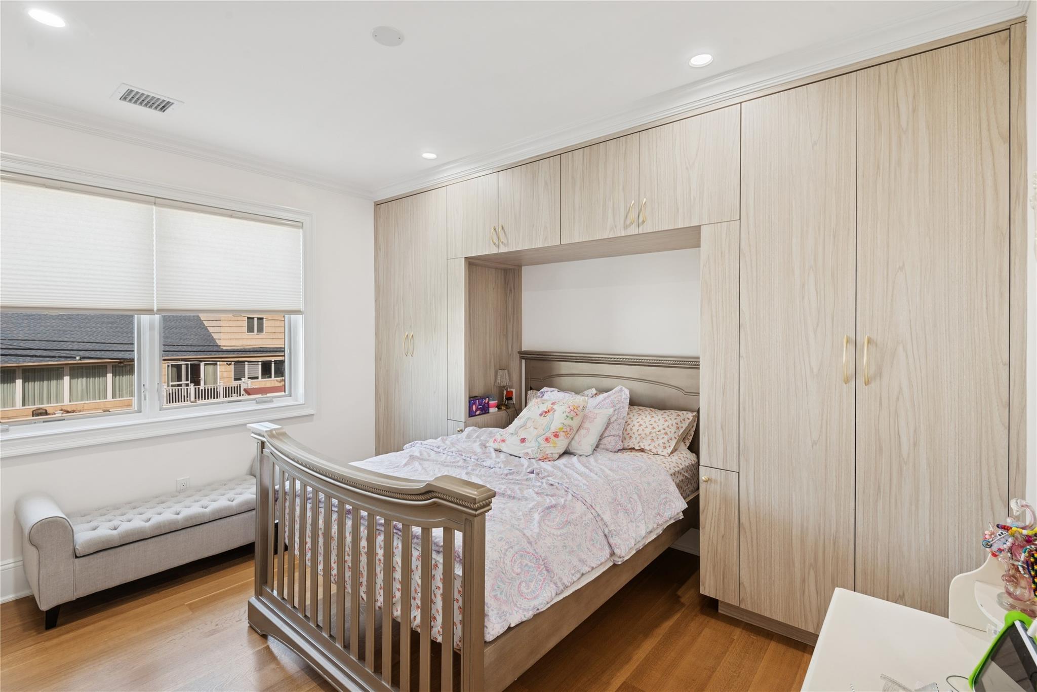 Single Family Oakleigh  Nassau County, NY 11581, MLS-847441-24