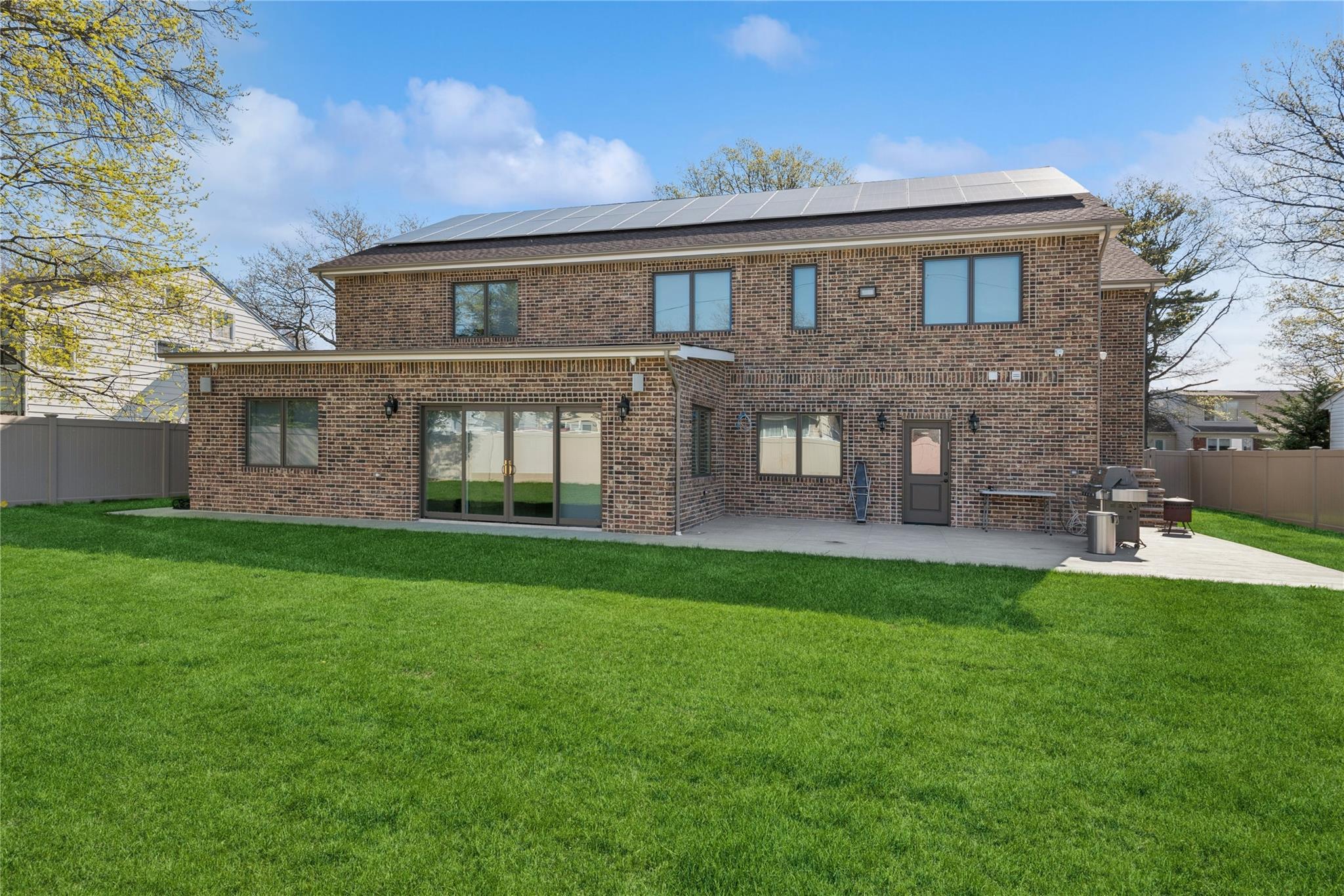 Single Family Oakleigh  Nassau County, NY 11581, MLS-847441-36