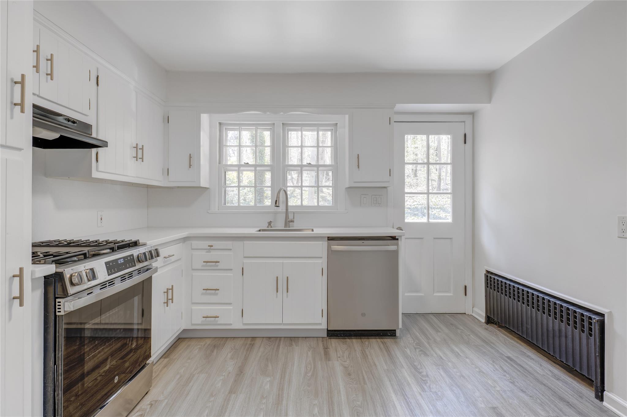 Single Family Bayville  Nassau County, NY 11709, MLS-847454-11