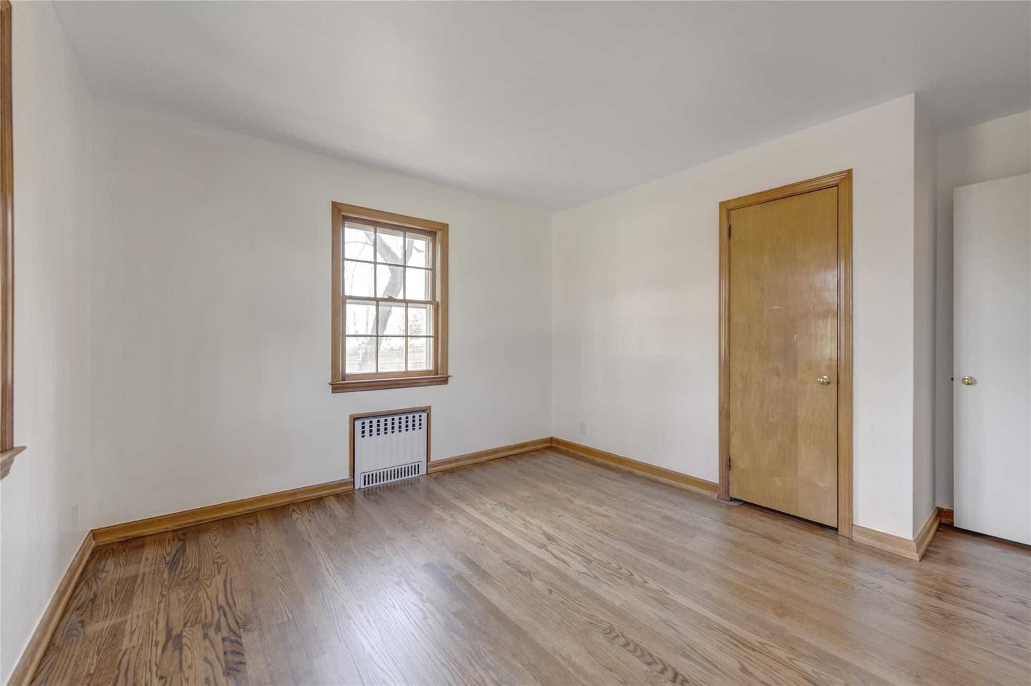 Single Family Bayville  Nassau County, NY 11709, MLS-847454-19
