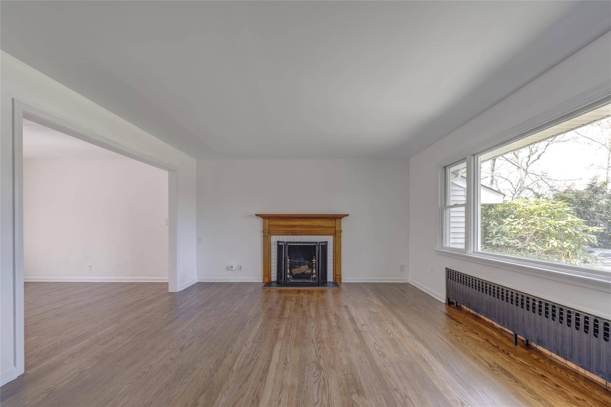 Single Family Bayville  Nassau County, NY 11709, MLS-847454-5