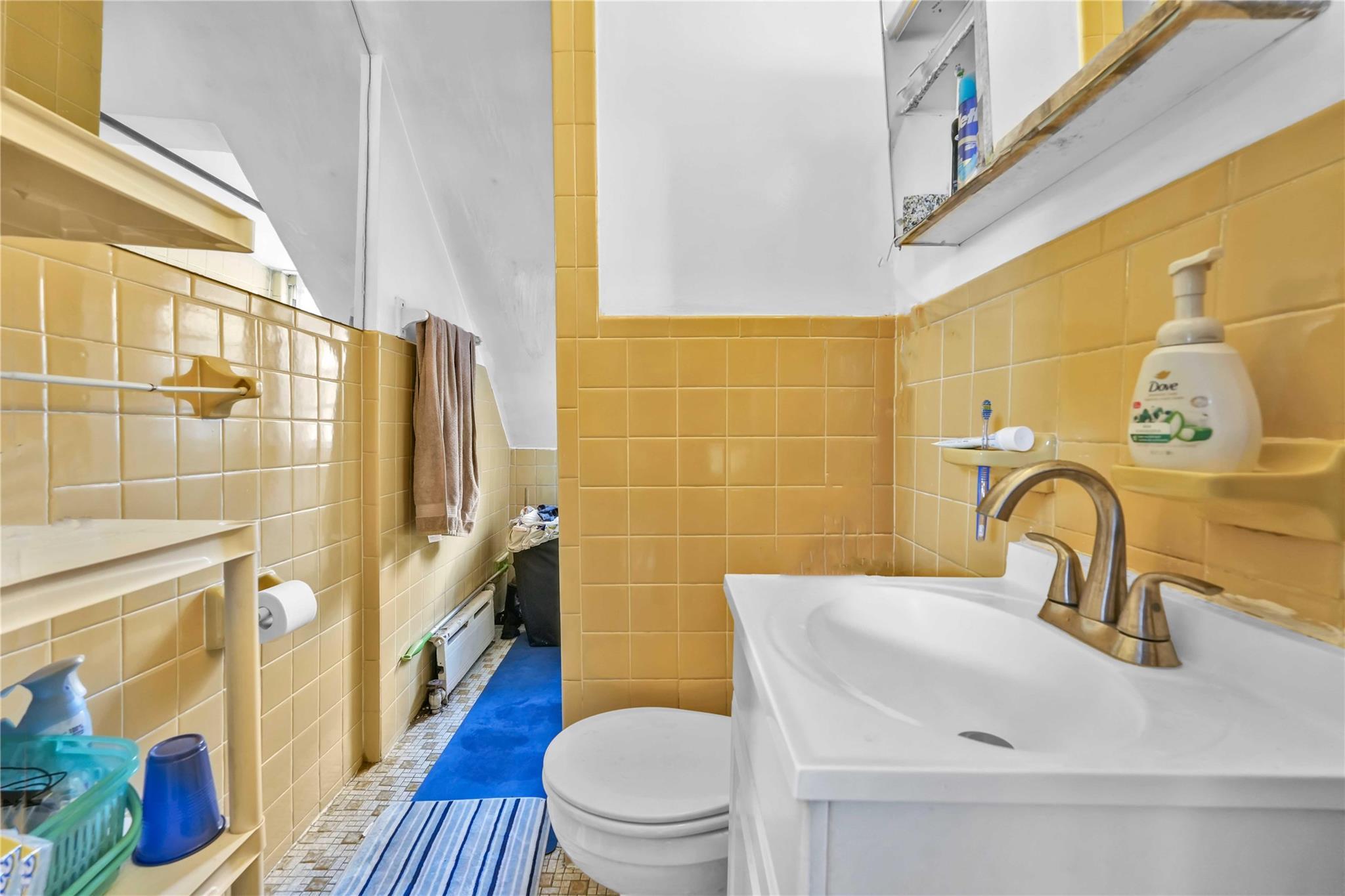 Single Family Hazen  Queens, NY 11370, MLS-847510-12