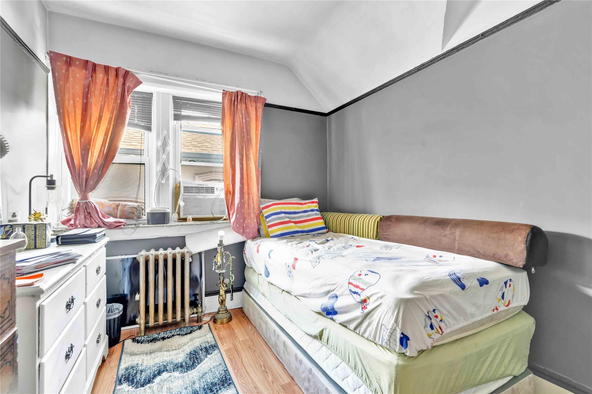 Single Family Hazen  Queens, NY 11370, MLS-847510-14