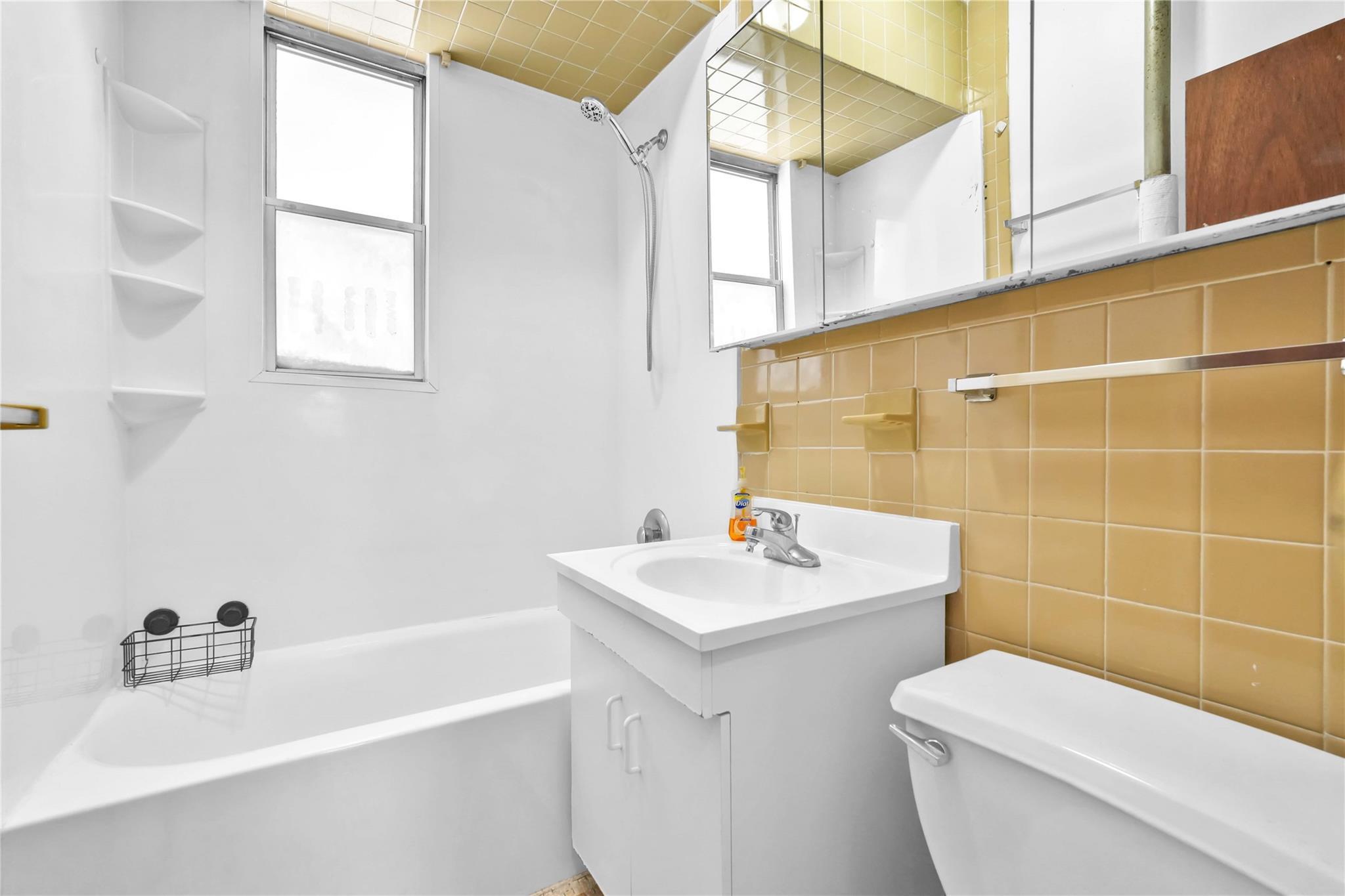 Single Family Hazen  Queens, NY 11370, MLS-847510-16