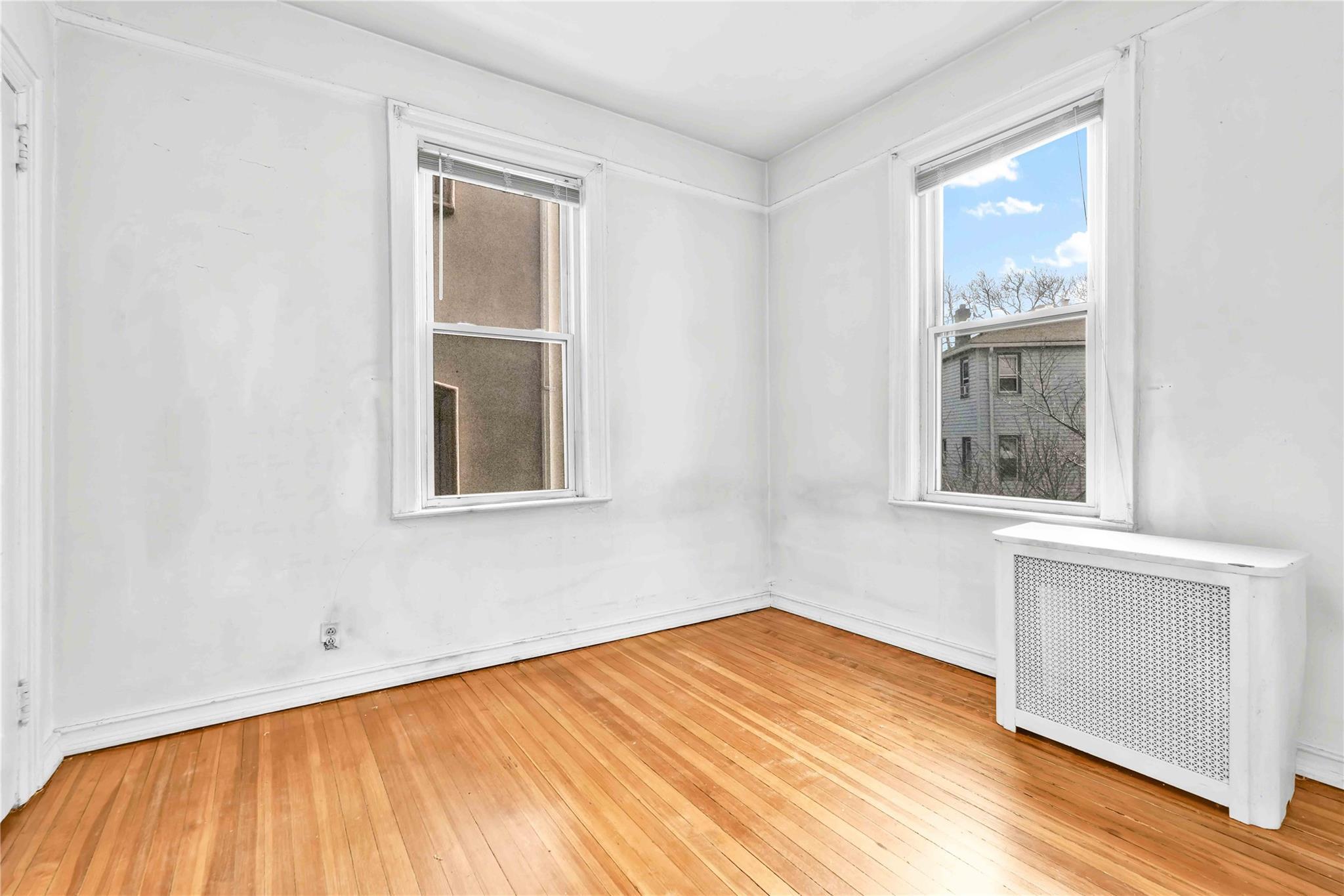 Single Family Hazen  Queens, NY 11370, MLS-847510-5