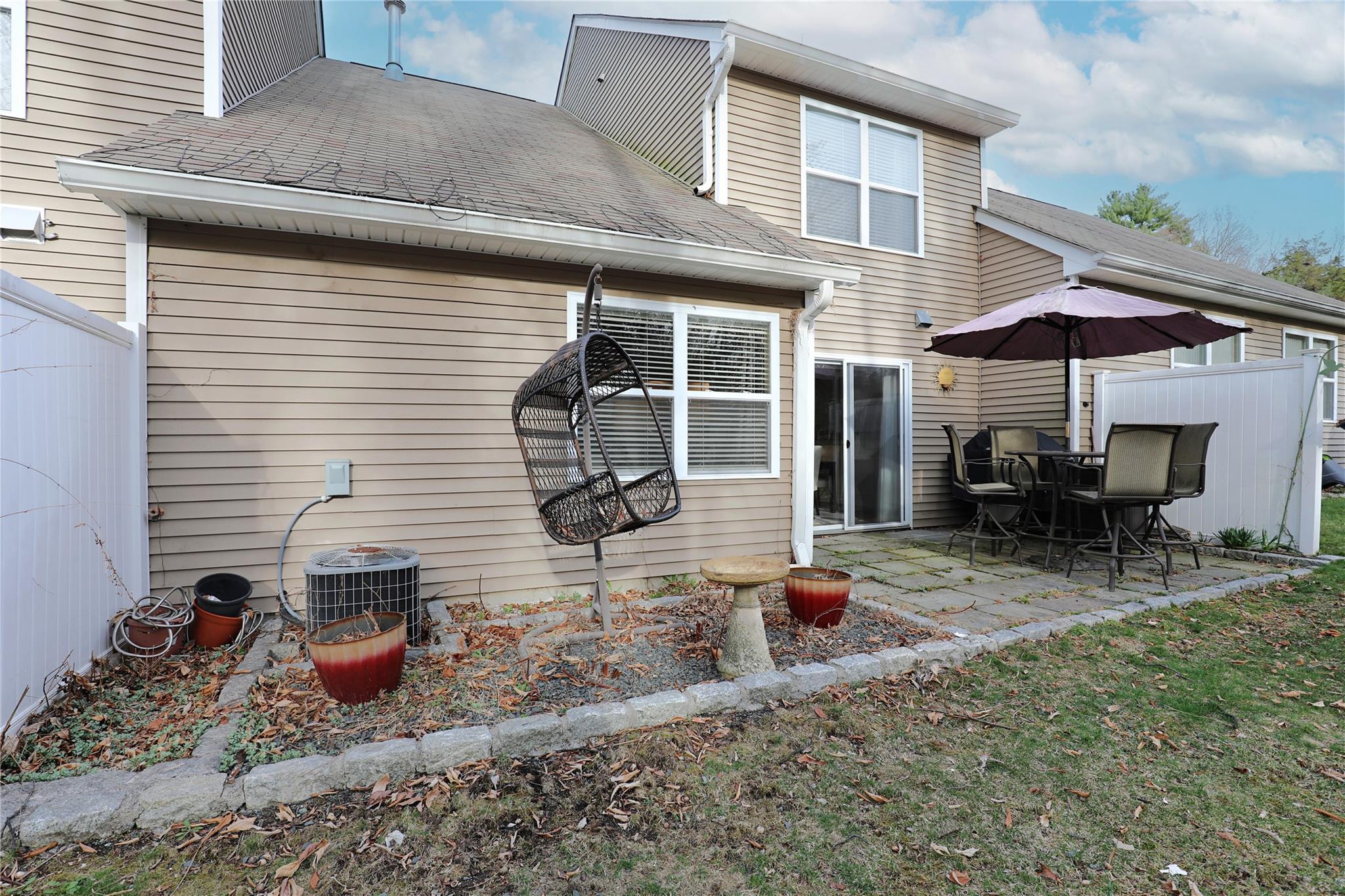 Single Family Twin Ponds  Ulster County, NY 12401, MLS-847522-28