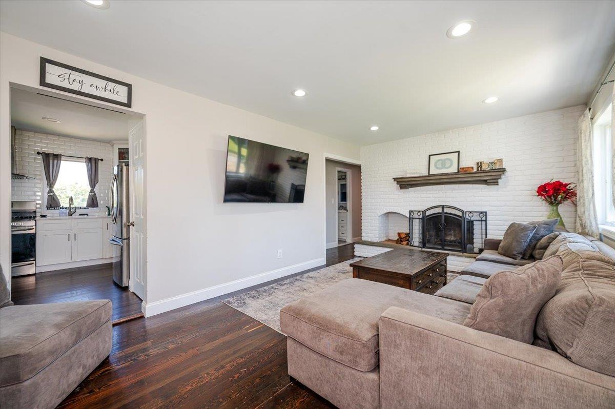 Single Family Saint Nicholas  Suffolk County, NY 11787, MLS-847523-5