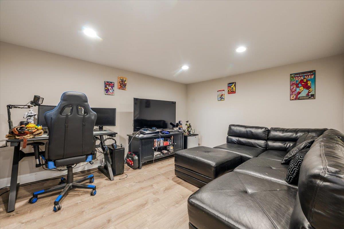 Single Family Saint Nicholas  Suffolk County, NY 11787, MLS-847523-9
