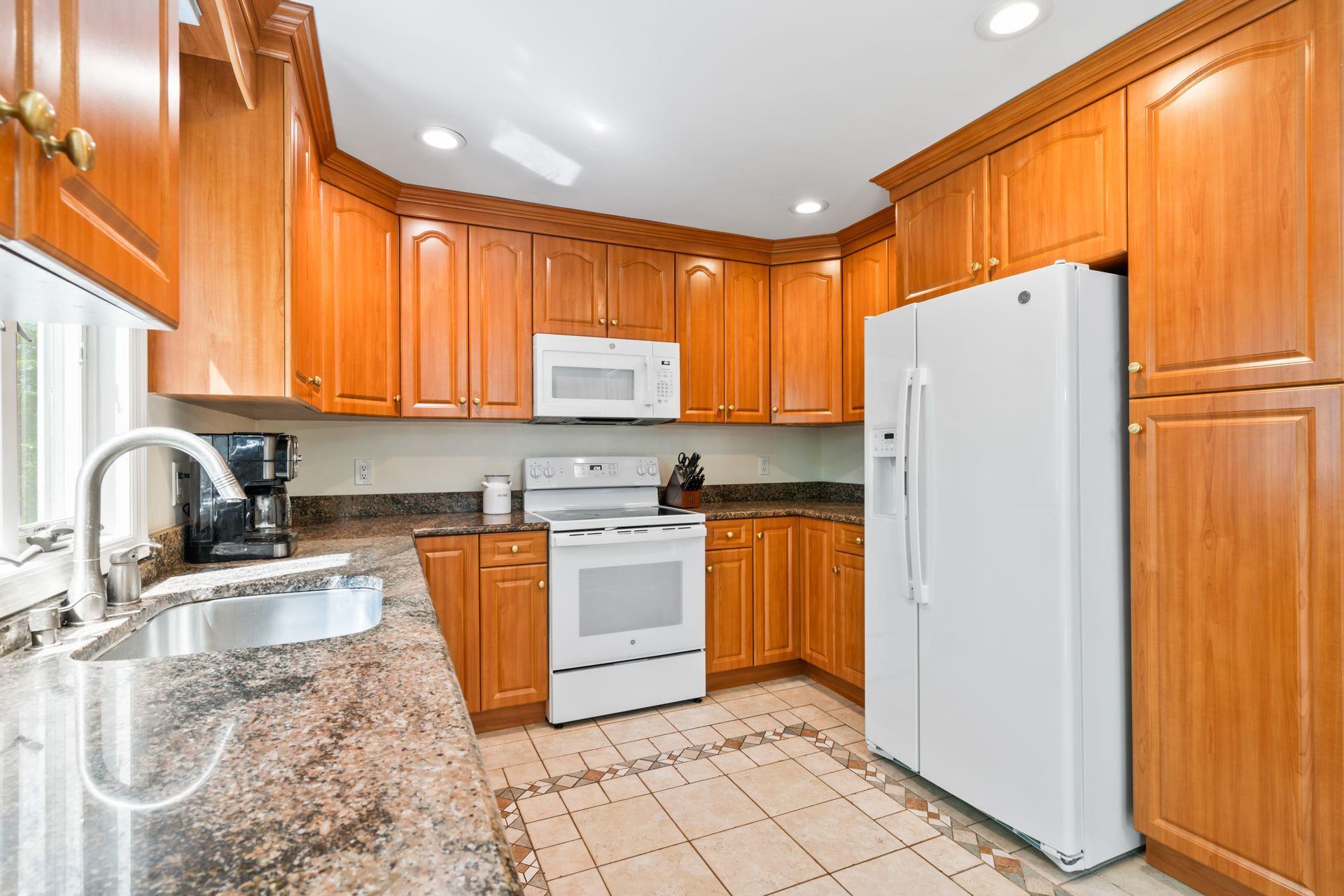 Single Family Road  Suffolk County, NY 11779, MLS-847555-10