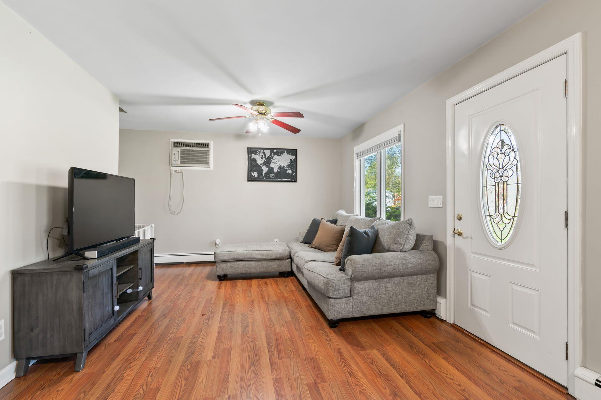 Single Family Road  Suffolk County, NY 11779, MLS-847555-5