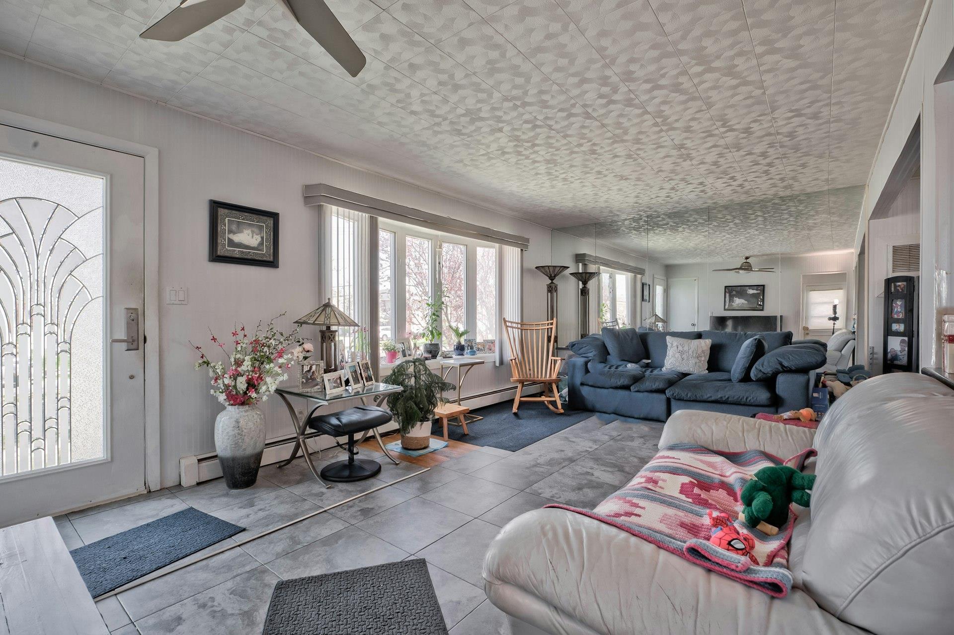 Single Family Harbor  Nassau County, NY 11783, MLS-847559-10