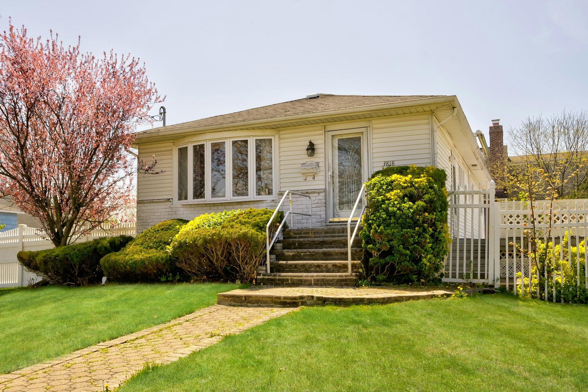 Single Family Harbor  Nassau County, NY 11783, MLS-847559-2