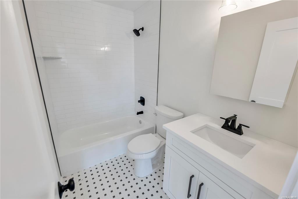 Single Family Tarkill  Suffolk County, NY 11961, MLS-847567-22