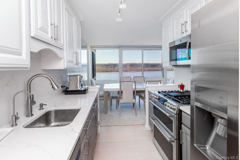 Condo Palisade  Bronx, NY 10463, MLS-847576-5