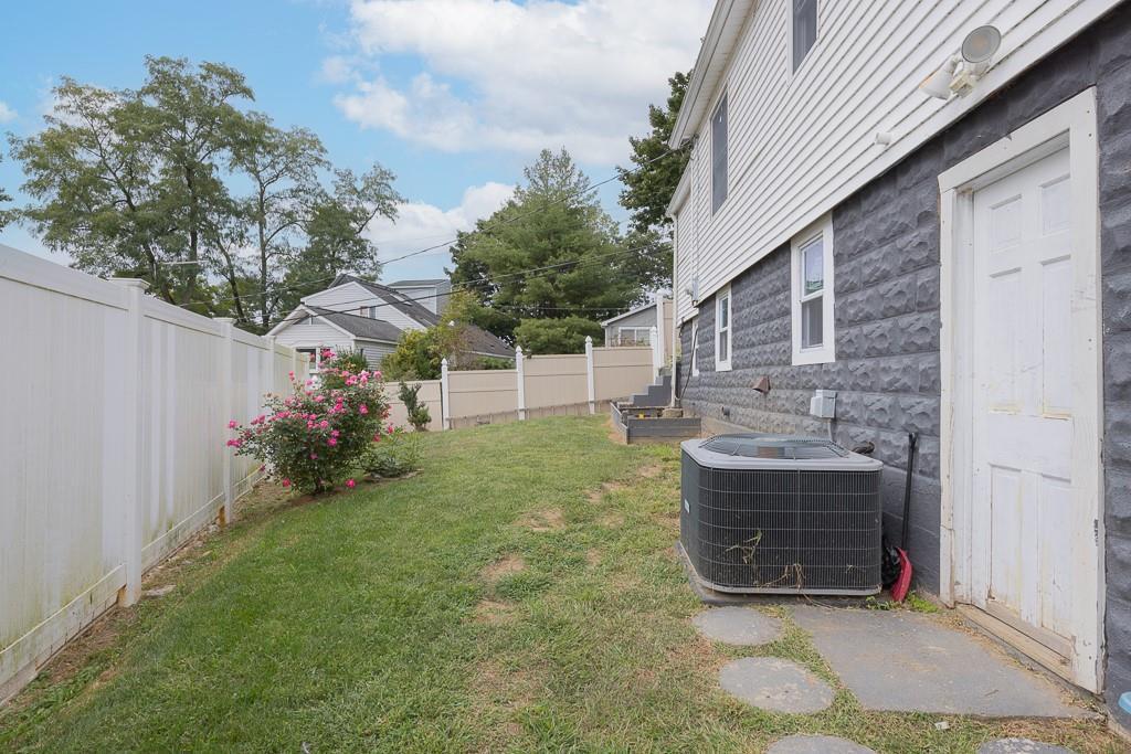 Single Family Samstag  Westchester County, NY 10562, MLS-847587-21