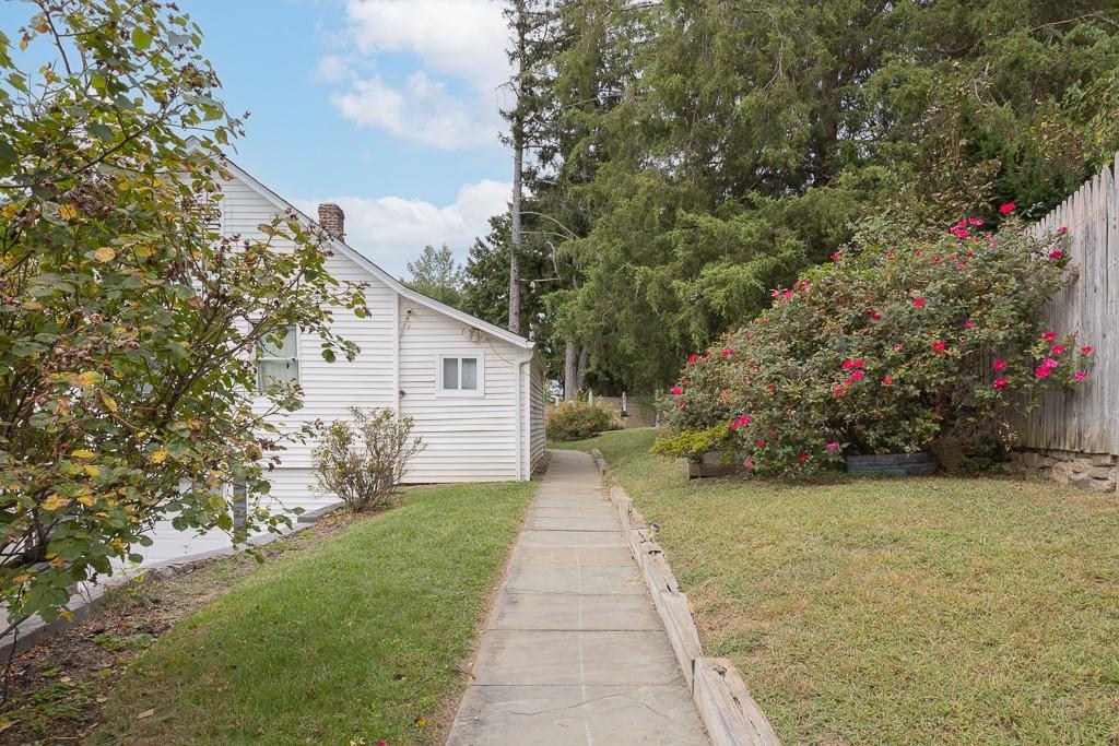 Single Family Samstag  Westchester County, NY 10562, MLS-847587-23