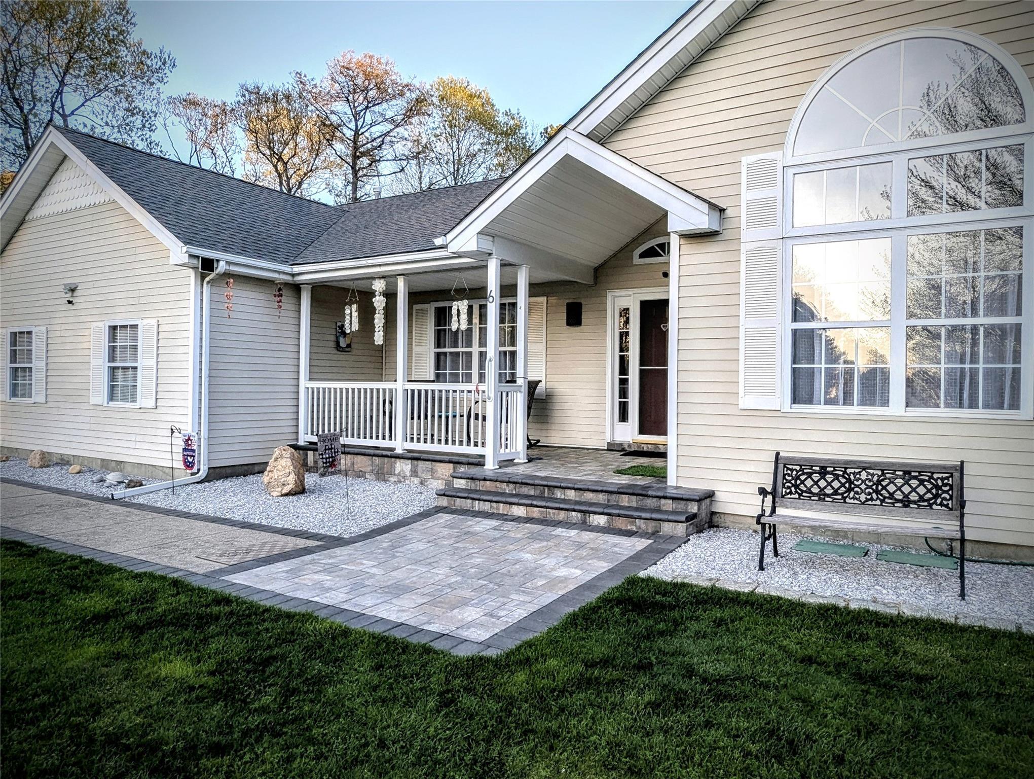 Single Family Susan  Suffolk County, NY 11953, MLS-847592-3