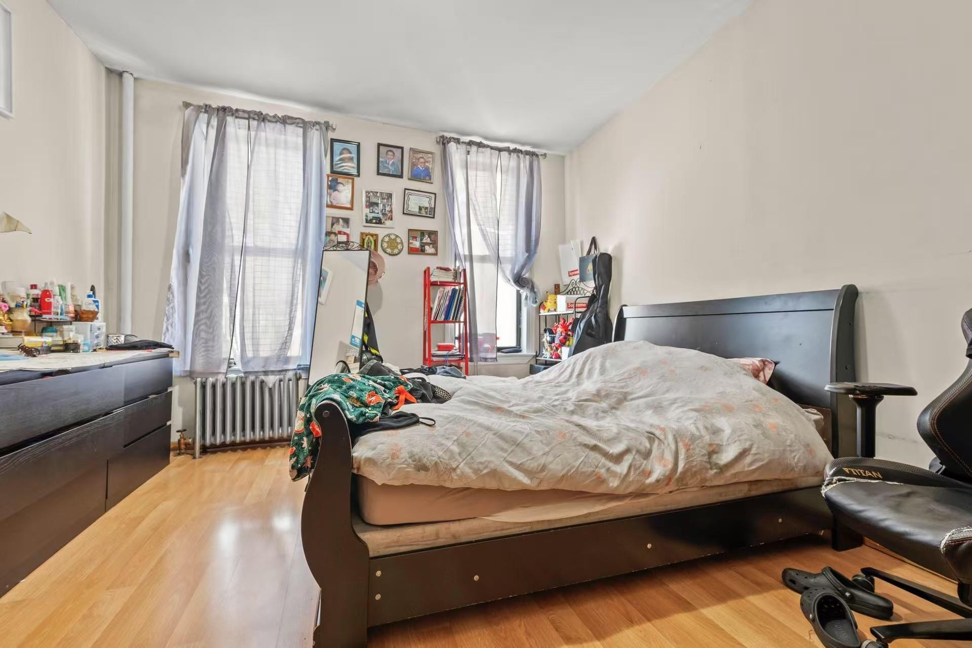 Commercial Sale Bushwick  Brooklyn, NY 11206, MLS-847593-11